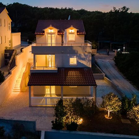 Villa Zdenka มิลนา ภายนอก รูปภาพ